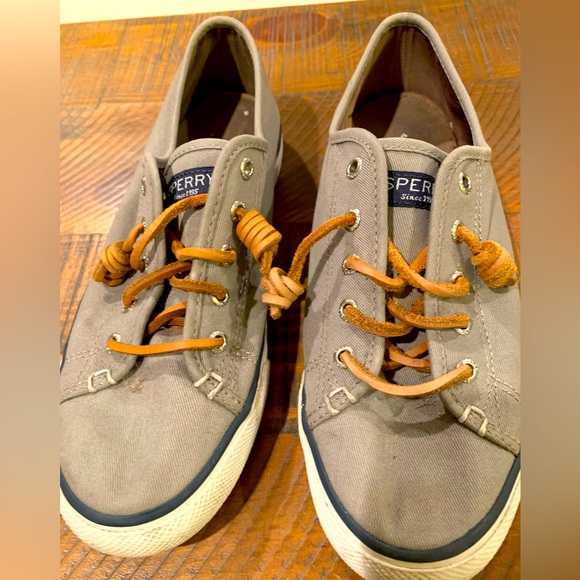 Sperry Topsider Canvas Shoes - Picture 1 of 3